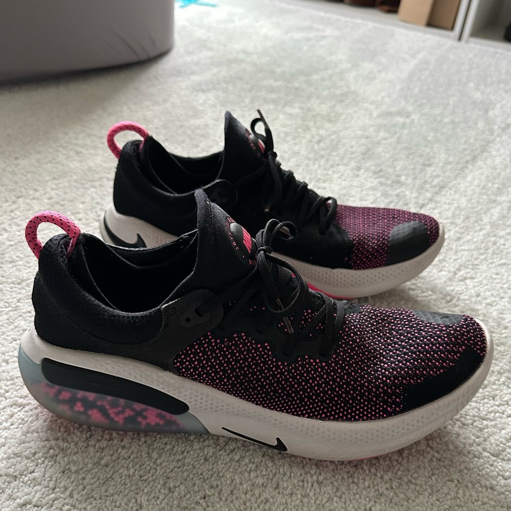 Nike Joyride Men’s Black and Pink Running Shoes